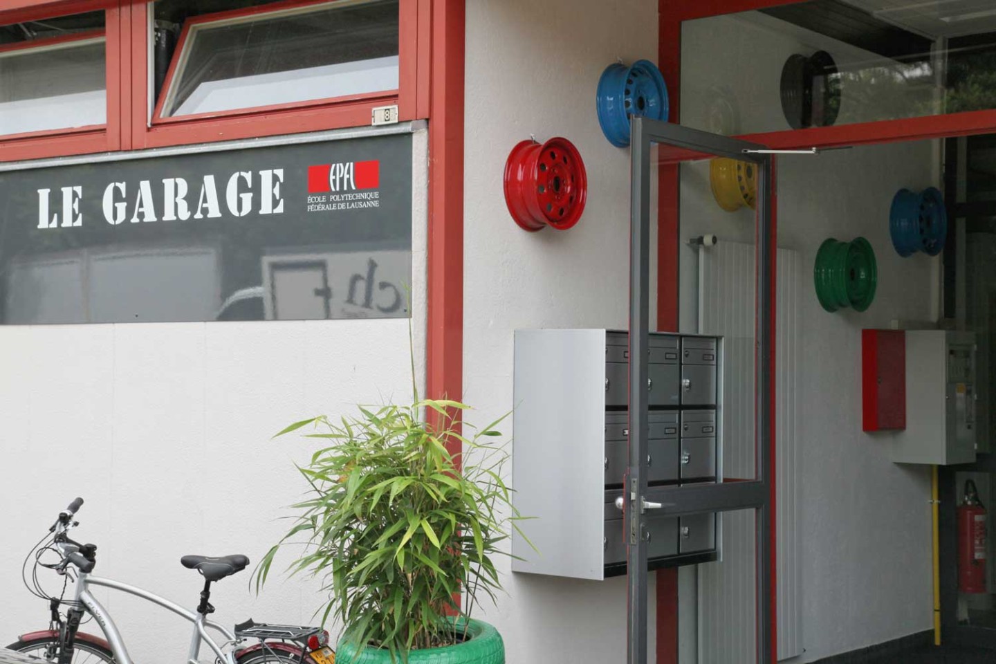 You are currently viewing Largo is now officially at its new address!